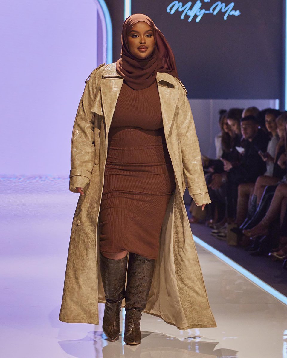 MyUNiDAYS's tweet image. Molly Mae's PLT show represented what true diversity is all about 👏 #PLTbyMollyMae