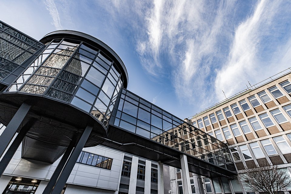 Driver and Vehicle Licensing Agency tweet media