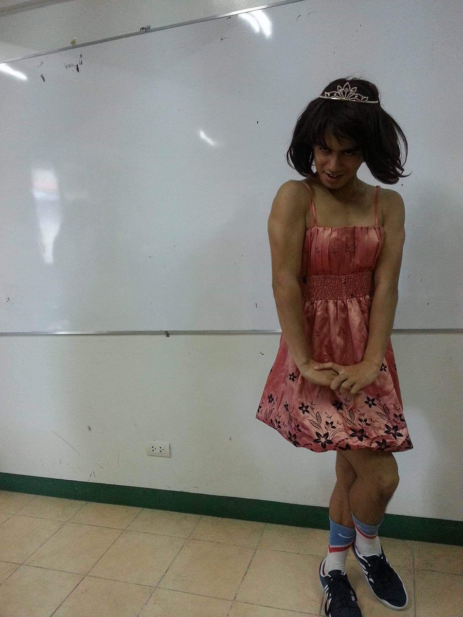 ulysessreyesc's tweet photo. Mahal na mahal kita azer tandaan mo yan. HBD https://t.co/0YT8v7i9H5