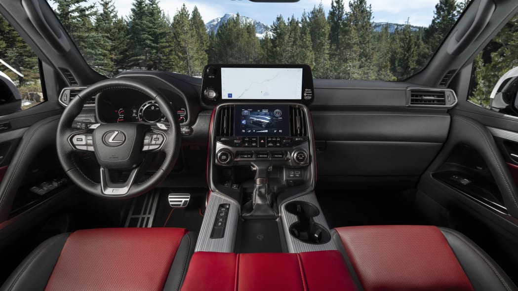 therealautoblog's tweet photo. 2022 Lexus LX 600 First Drive | A substantial, stylish soft-roader: https://t.co/0HFnvJbpub https://t.co/3WY4xI3gam