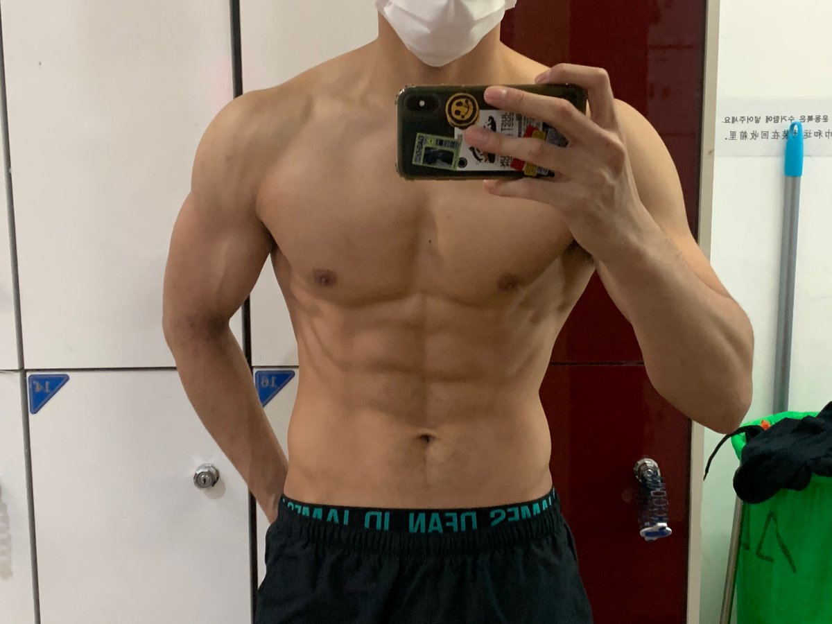 개같이 따먹힐 펨섭있어?
#헬창 #멜돔 #펨섭 #일탈 #오프
