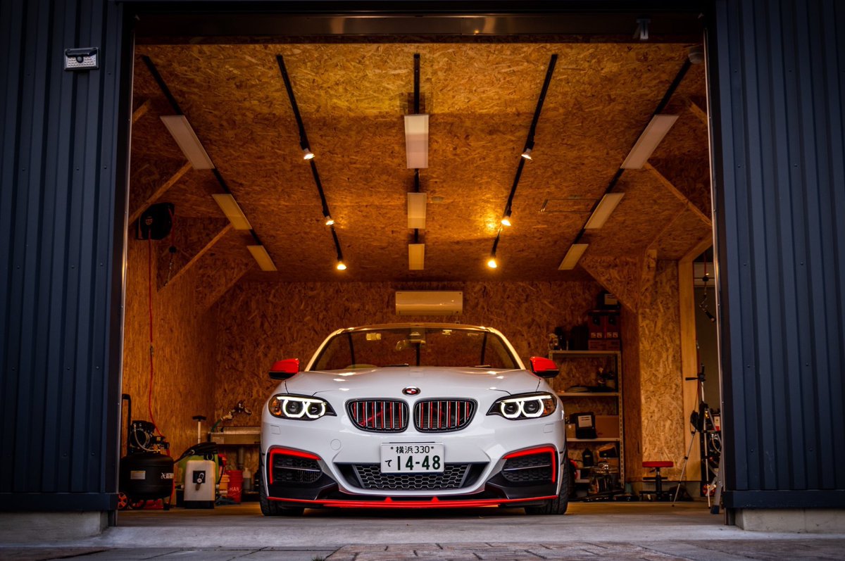 神奈川県で洗車場をお探しの皆さん！セルフ洗車、1500円/h 手ぶら洗車、2500円/h で室内洗車ができちゃいます！(純水オプション有)  その場で溶剤や洗車グッズの購入も可能です！✨ お問い合わせは当DMまで！ #surprimotion #シュプリモーション #洗車 #洗車場 # コイン洗車 ...