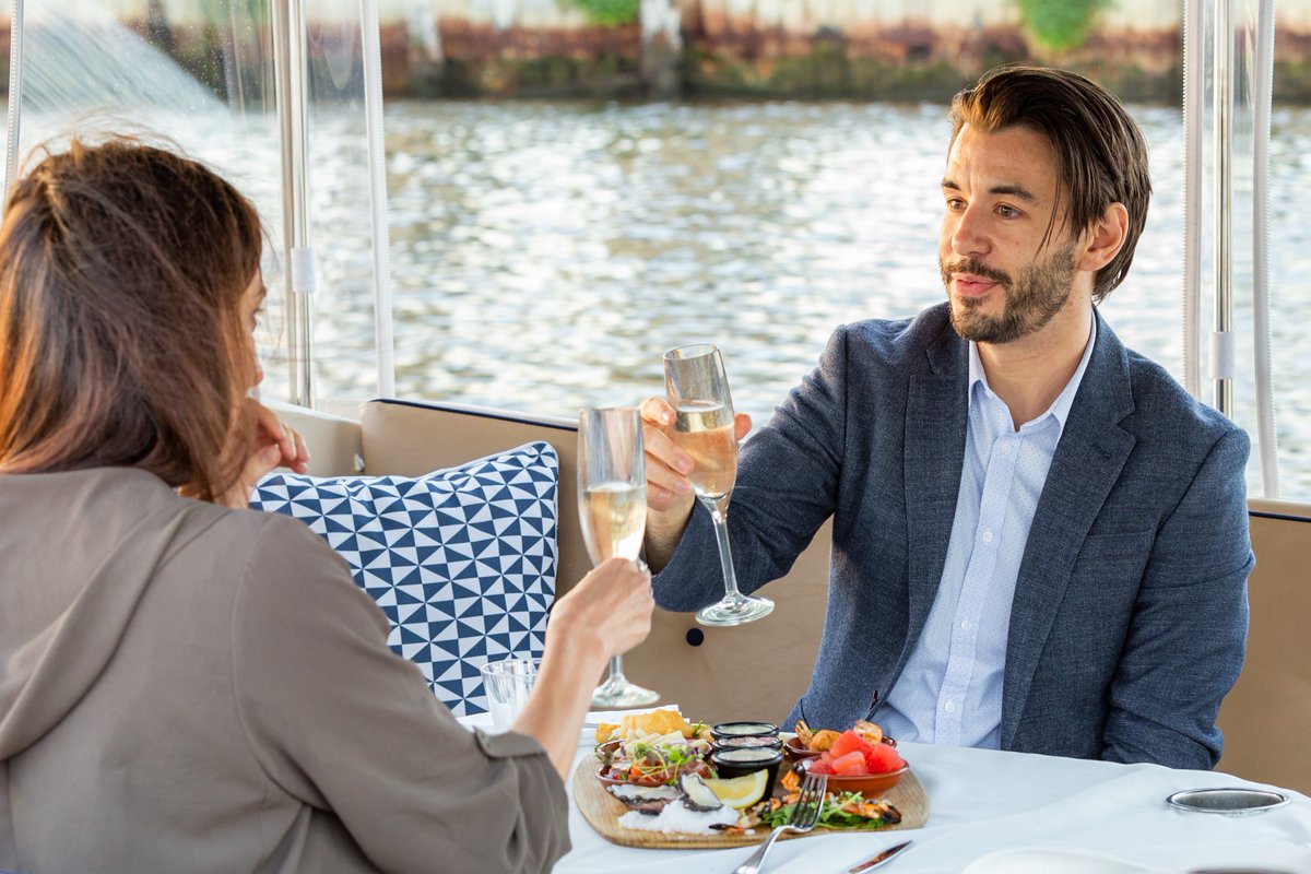 stacyharmon273's tweet photo. You be the captain and take a self-guided progressive romantic dinner #cruise in #Melbourne. Select the rental time that suits your schedule and set out to explore independently. Call us on 1300 988 309 or +61 3 99812436 and we would love to help you. https://t.co/juIjesLut9 https://t.co/7ymqEFEcbf