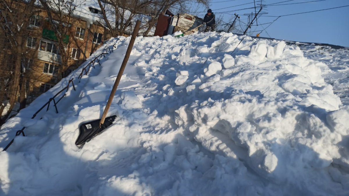 17.02.2022 год приступили к полной очистке от скопившихся снежных масс с кровель мкд. <a href="/promadm/">Promadm.samara</a>
<a href="/gzhi_samara/">ГЖИ Самарской области</a> <a href="/adm_kir63/">Администрация Кировского района</a> <a href="/AdmSov/">Администрация Советского района г. о. Самара</a> <a href="/kuibadm/">Администрация Куйбышевского района</a> <a href="/samara_in/">Администрация Самары</a>