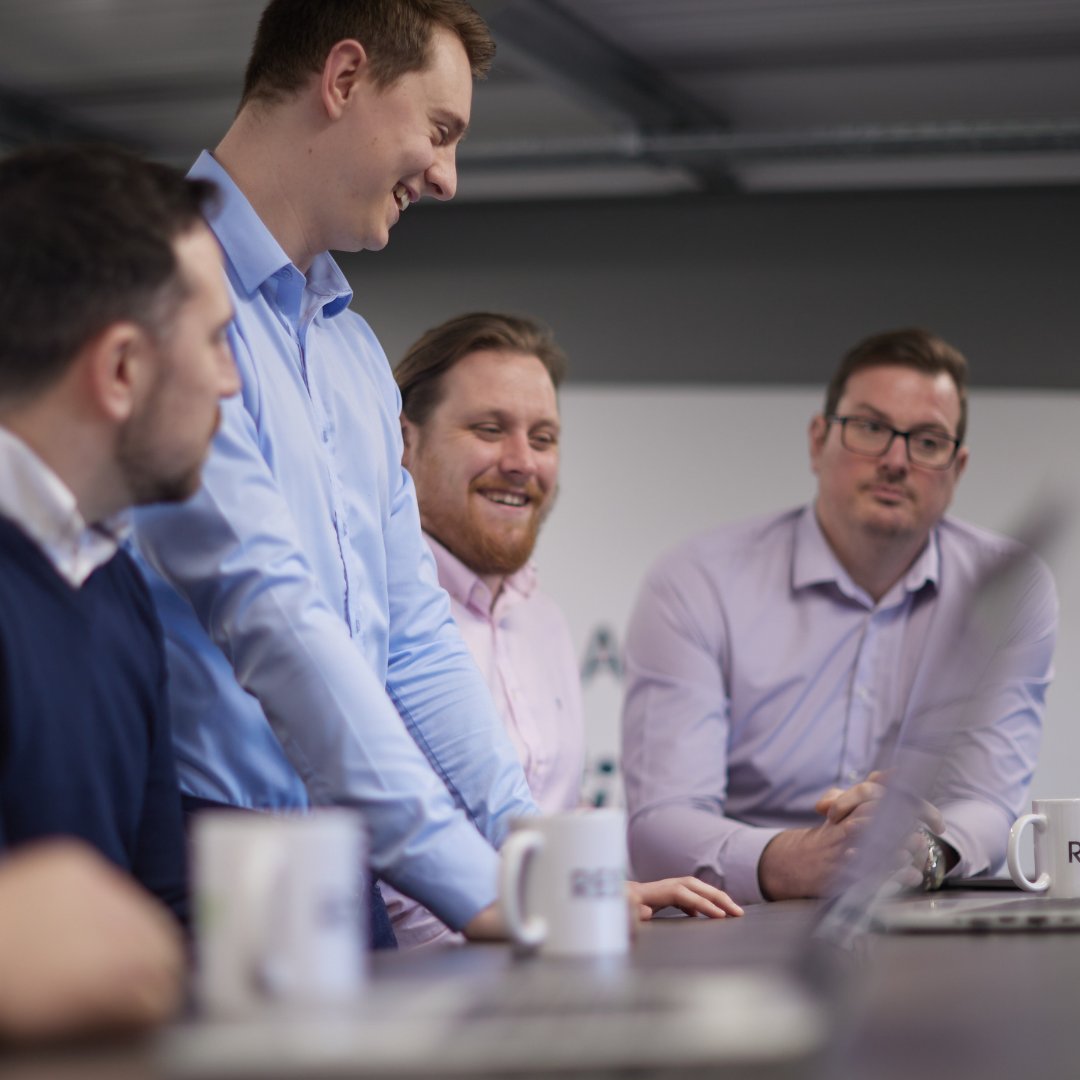 resolutionitgsy's tweet image. A couple of great shots by Etienne Laine who came into the office last week. 📷 We love this space - not a bad place to be spending our working hours! And we get the added bonus of a brilliant team. 🟢

#ResolutionIT #TopTeam #LifeatResolutionIT