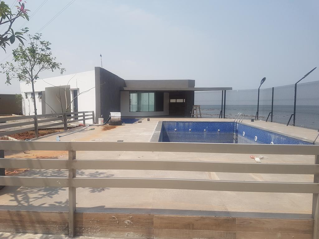 BlueProperti's tweet photo. Good location, sea view, private elevator, swimming pool in common area, spacious parking, good finishing. 
@abigailolagbay1 @AdeyemiKumuyi @centerprealtor @AbjPropertyFrm @apartment_plug @FBN_help @FemiOgunsona @pamilerin @gidispage @MediationReal @ZenithBank @babaomo2311 https://t.co/9Pjfa0LaKq