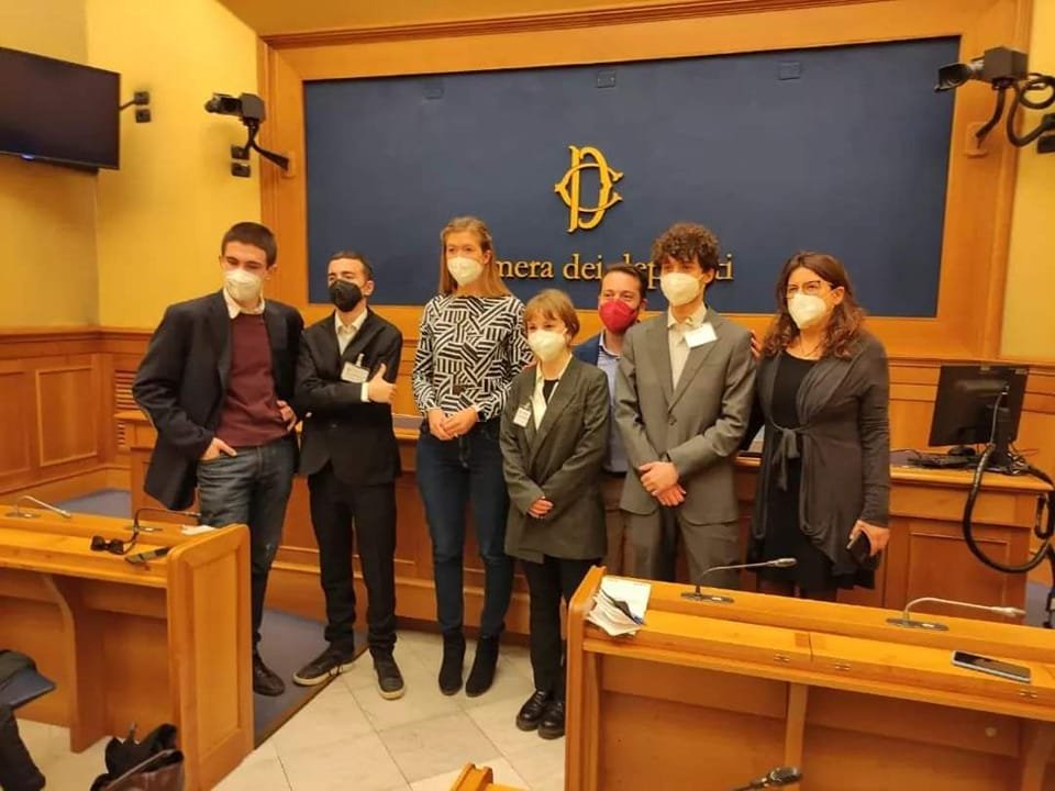 CollotMarta's tweet photo. OGGI CONFERENZA STAMPA, DOMANI IN PIAZZA!
 @potere_alpopolo , insieme a OSA e agli Studenti Autorganizzati Campani, ha partecipato alla conferenza stampa di #ManifestA @simonasuriano  per chiedere conto alla ministra Lamorgese delle sue inquietanti parole riguardo la (1/4) https://t.co/eWRQCoutAG