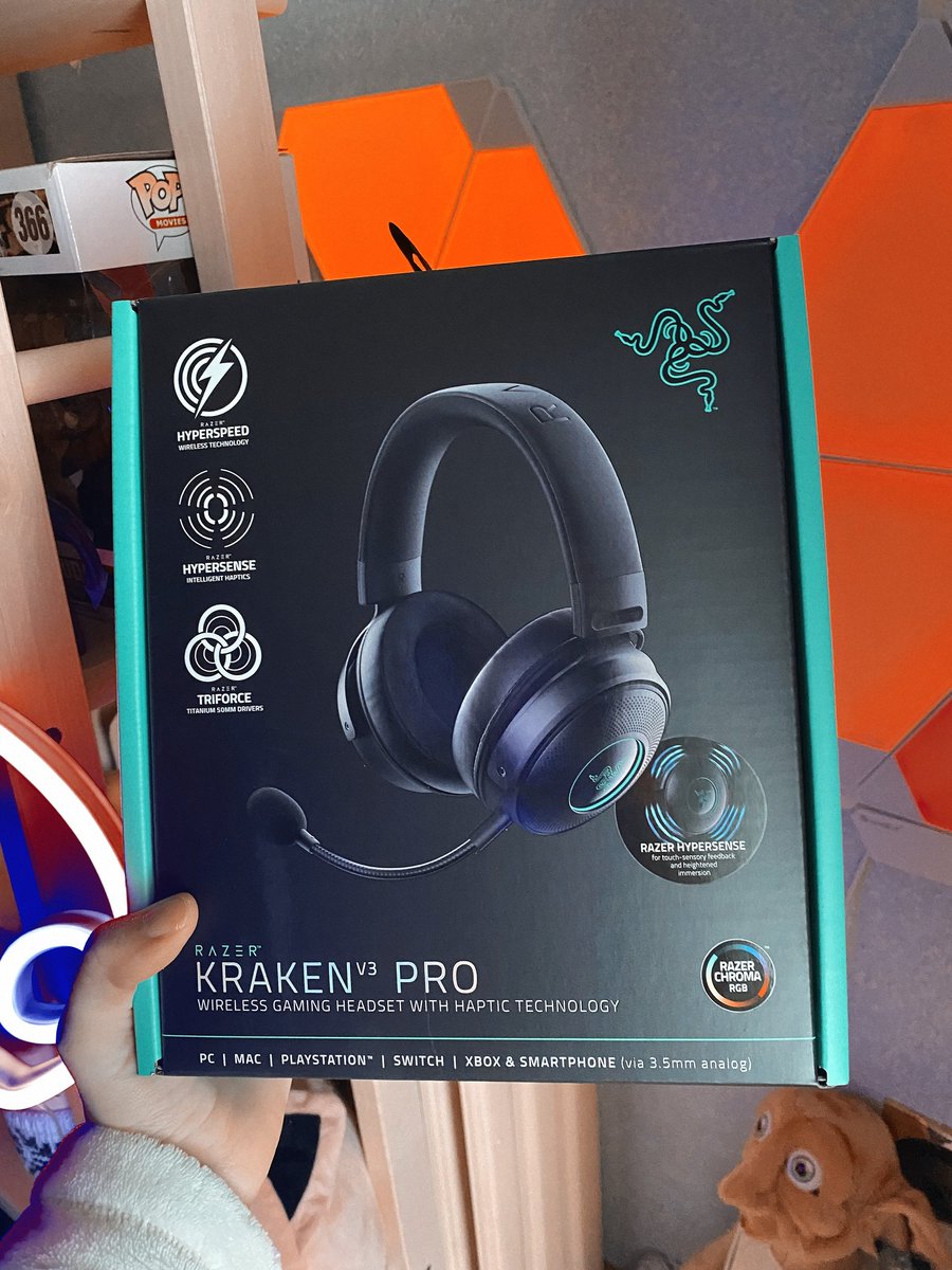 paracetamor's tweet image. 💫 SORTEO 💫

Auriculares Razer Kraken V3 Pro 

Para participar:
🌟 Follow @paracetamor y @RazerES 
💜 RT este tweet

#RazerAmbassadors 
Finaliza el 22/02/2022
