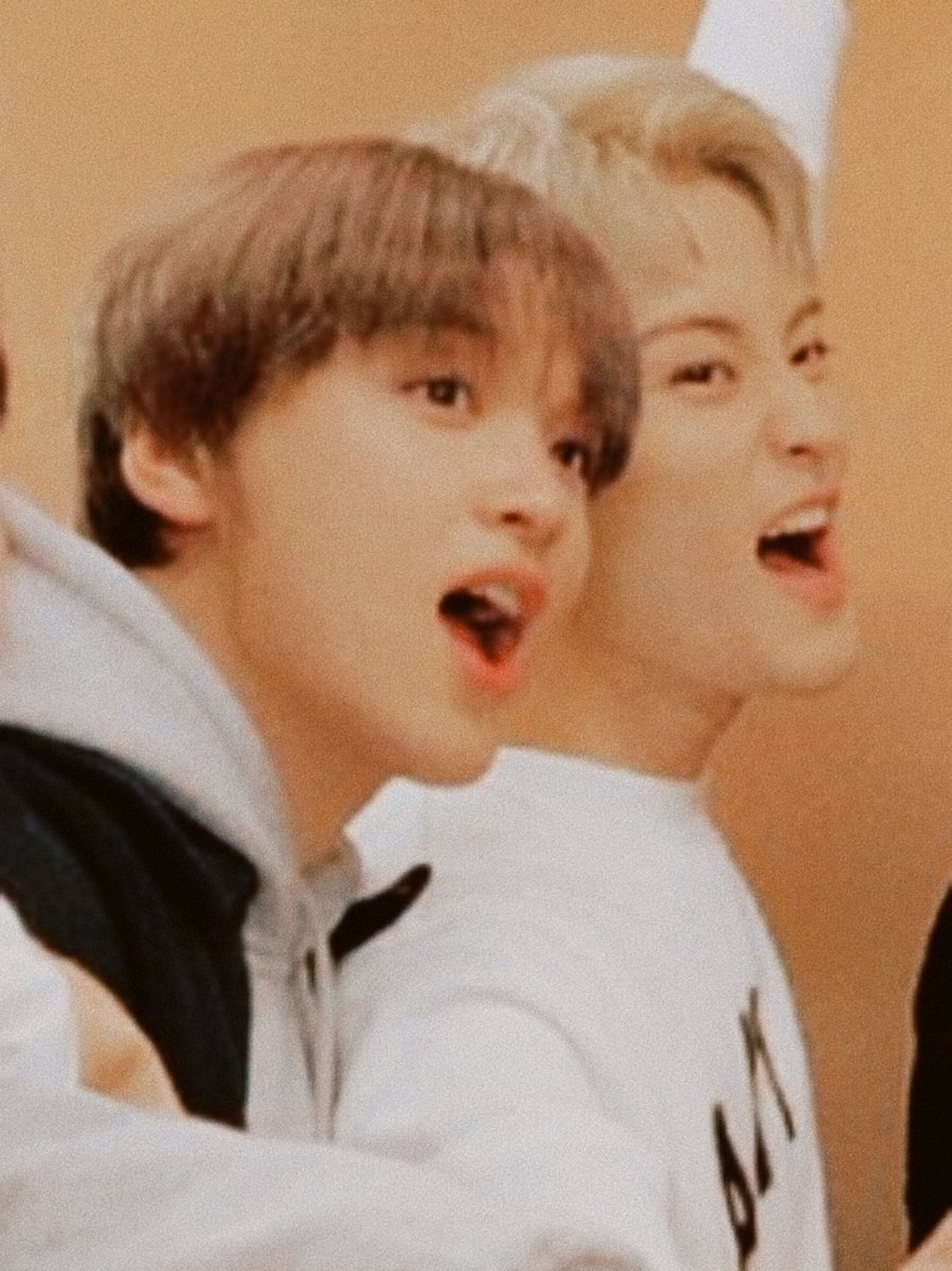 pojok karya / Twitter