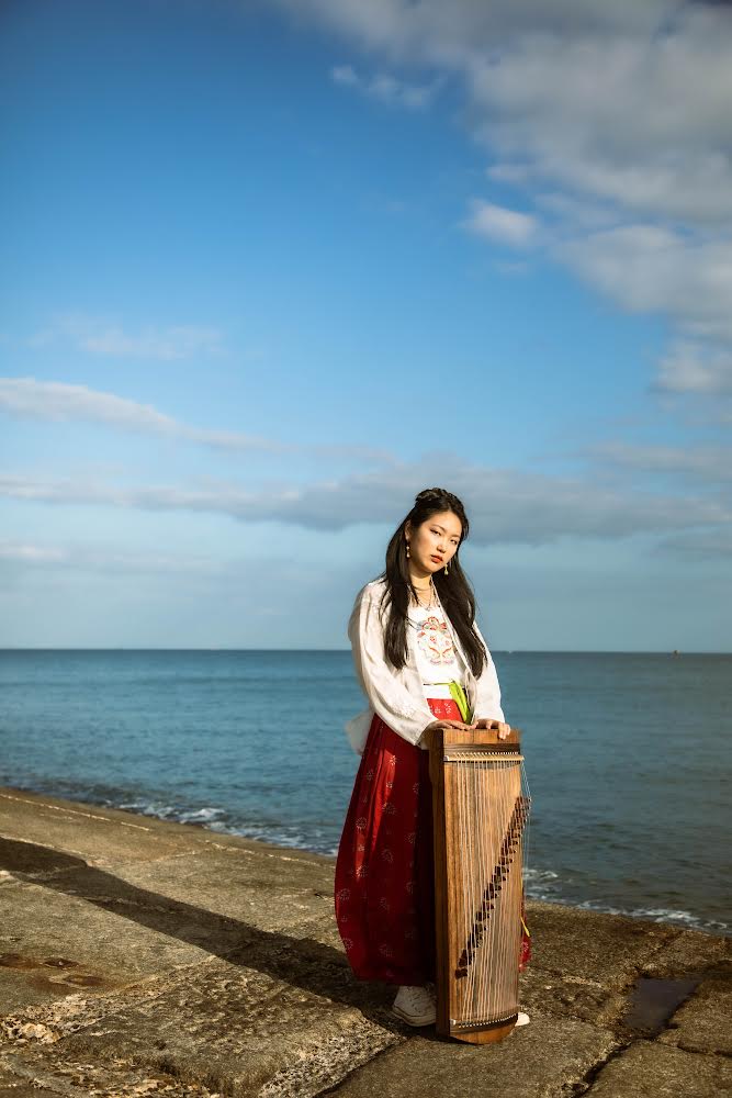 **TODAY!!**

Tune in at 7pm GMT! 

Event details: fb.me/e/5lYHJF81s

<a href="/StJohnsOx/">St John's College</a> <a href="/OxMusicFaculty/">Faculty of Music</a> <a href="/yijia_music/">Yijia</a>
