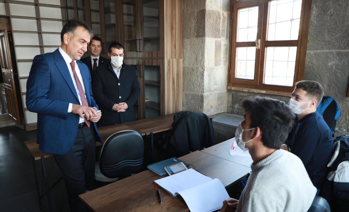 BitlisValiligi's tweet photo. Vali Oktay Çağatay, İlimizde Restorasyonu Tamamlanan Tarihi Binalarda İncelemelerde Bulundu 
⬇️⬇️
https://t.co/jsq7kYme0P https://t.co/dkou7ByhUL