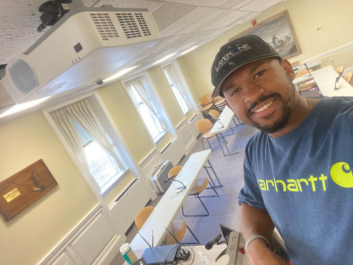 LayerOneCorp's tweet image. Another day, another quality audio visual system installed! This #fieldaction is brought to you by Layer One’s Jerome Carter. @StMarysCoGov will be able to record their meetings/share them with the public on @YouTube.

Thanks Jerome! #thursdayselfie #fieldtech