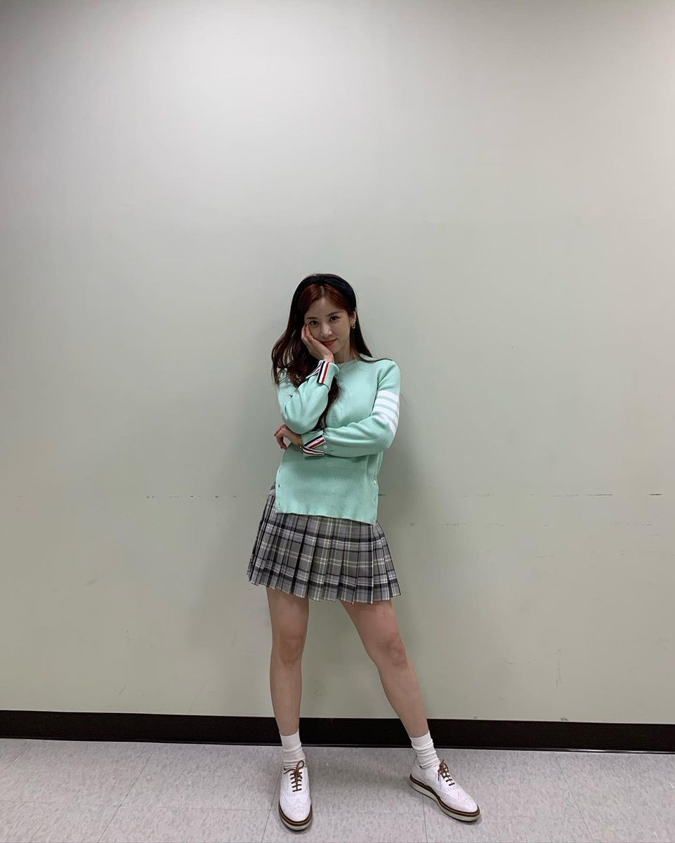 mulgoukizarry's tweet photo. ✰  #롱이롱이  ✰⁣

오늘 저녁 8시 TMI SHOW 📺
https://t.co/6NUFIXd6rg https://t.co/UxawZ92XPN