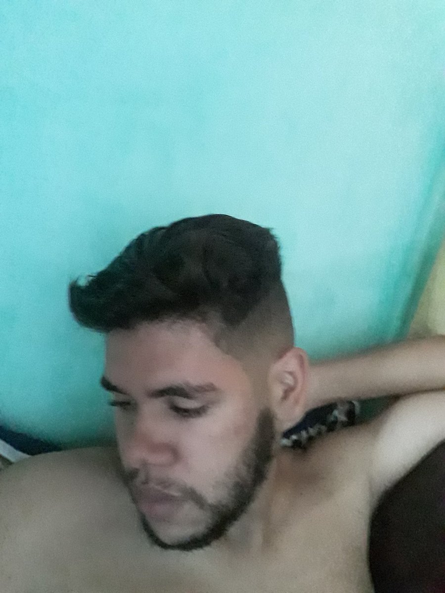 Marcos100Reus's tweet photo. 23 anos e cabelo na régua! https://t.co/qi2R3b3AEj