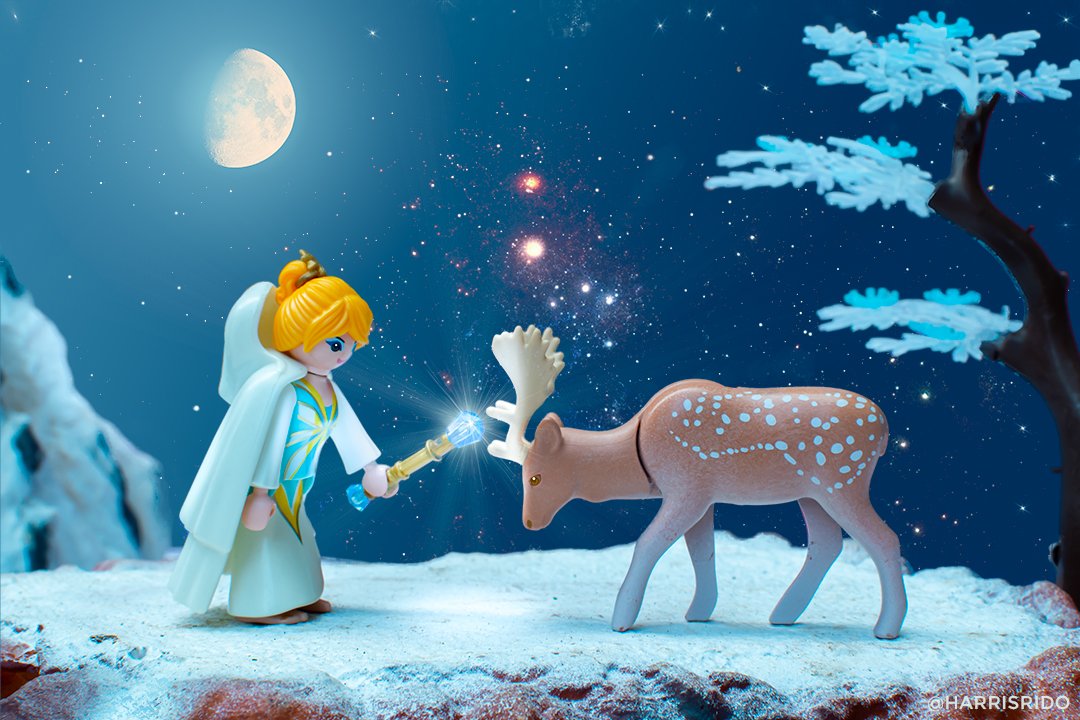 harrisrido's tweet photo. @playmobil #toy #winter #snow #beautiful #playmobil #doll #dollhouse #spielzeug #moose #starrynight #night #moon #bluemoon #light #elf #toycollector #diorama #noche #toyphotogallery #magia #juguete #alce #luna #estrellas #harmony #white #moose https://t.co/NhODqgOLKQ