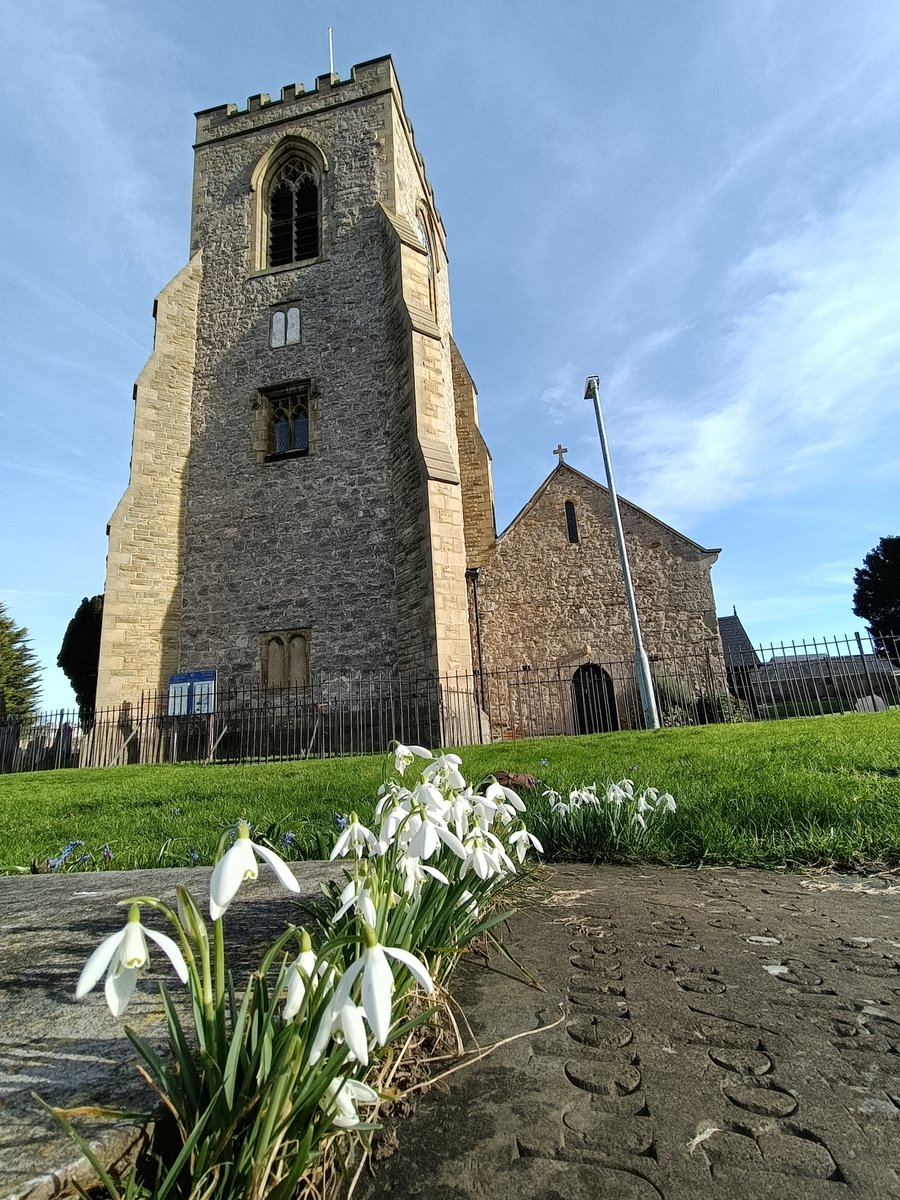 Abergele Architecture - St Michael's Church stmichaelabergele.com
A beautiful church with lot's of lovely snowdrops #churchesofinstagram #churcharchitecture #architecture #culturalbuildings #beautifuloldbuildings #churches #northwales #northwalestagram #abergele #snowdrops