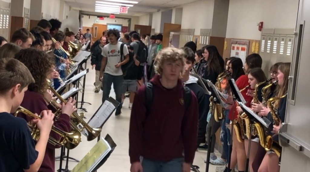 FallsCityPS's tweet photo. Champions walk yesterday at the high school to send off the wrestlers to the State Tournament. Best of Luck today Jaden, Thomas, Wyatt, Robert, and coaches.
#everythingyougot
https://t.co/zUq1ag80aQ https://t.co/pjY9Z7jeJP