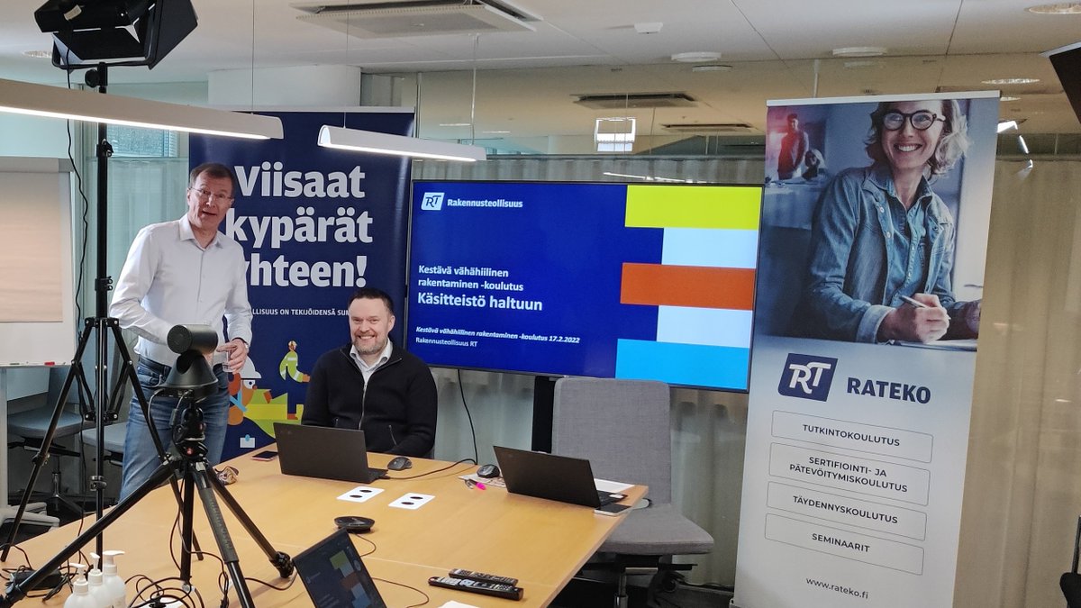 Talonrakennusteollisuus ry, <a href="/RTryfi/">Rakennusteollisuus RT</a>  ja <a href="/INFRA_ry/">INFRA ry</a>  järjestävät Kestävä #vähähiilinenrakentaminen -koulutussarjan jäsenyrityksille ja yhteistyökumppaneille yhdessä <a href="/RATEKOkouluttaa/">RATEKO</a> kanssa. Ensimmäiseen osioon: käsitteistö haltuun oli yli 300 ilmoittautujaa! rateko.fi/kestava-vahahi…