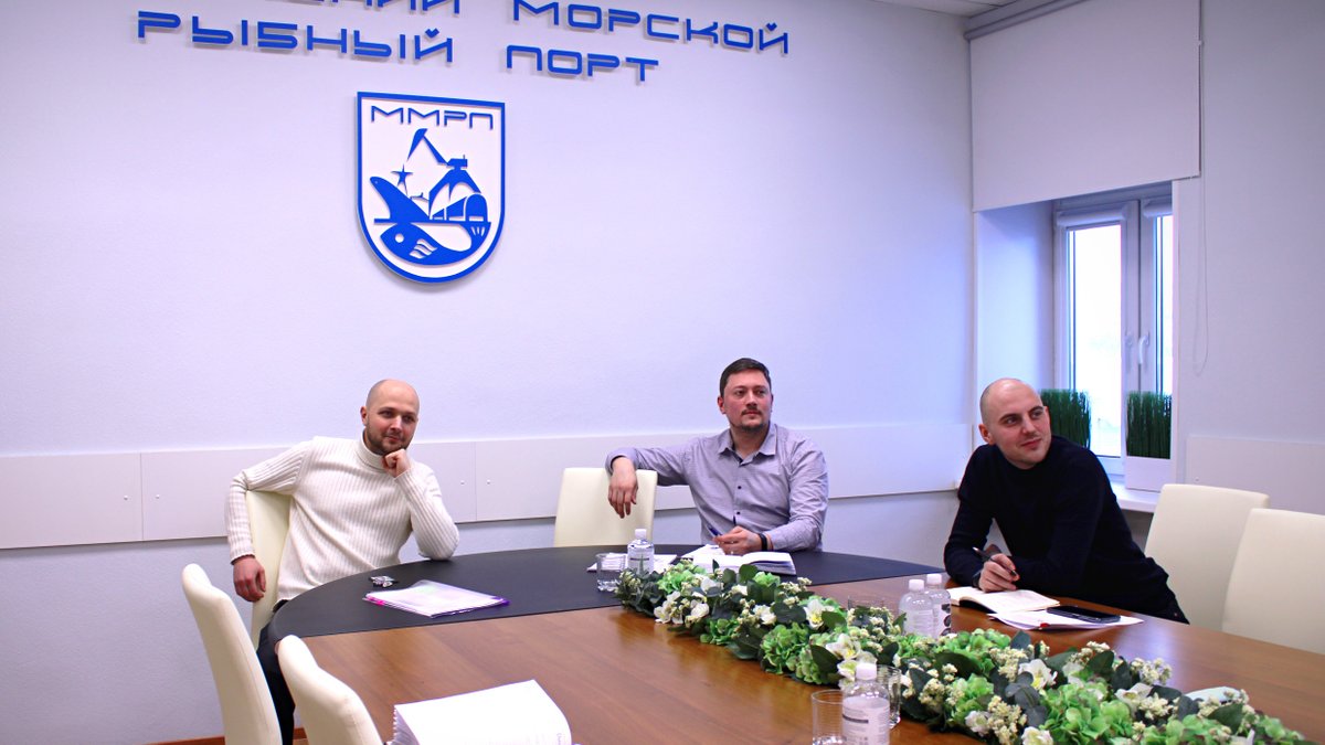 FishPort51's tweet image. Сегодня в онлайн-режиме состоялся отбор на внутренних тренеров, куда были заявлены три наших сотрудника. После своих докладов, сопровождаемых презентациями, и ответов на вопросы представителя «ФЦК» из Москвы, все трое прошли отбор. Поздравляем! 🎉🎉🎉
-
#Мурманск #порт #обучение