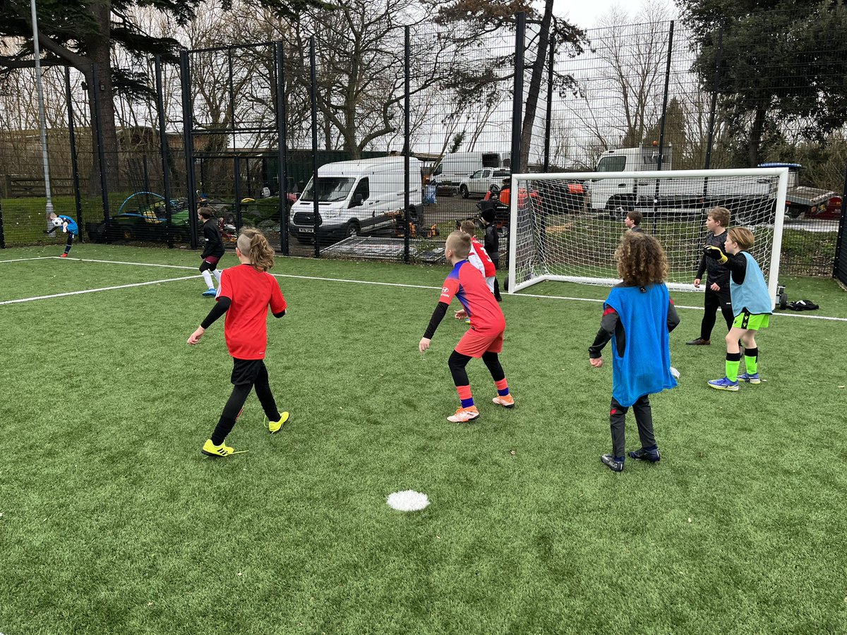 Dartford FC Foundation (@community_dfc) on Twitter photo 𝙃𝙊𝙇𝙄𝘿𝘼𝙔 𝘾𝙊𝙐𝙍𝙎𝙀
Final day of our 🆓 <a href="/dartfordfc/">Dartford FC</a> & <a href="/PlayPlaceOrg/">Play Place</a> football holiday course completed ✔️
Great to see so many of you over the 3 days 🙌🏻
See you again soon 👋 𝙃𝙊𝙇𝙄𝘿𝘼𝙔 𝘾𝙊𝙐𝙍𝙎𝙀
Final day of our 🆓 <a href="/dartfordfc/">Dartford FC</a> & <a href="/PlayPlaceOrg/">Play Place</a> football holiday course completed ✔️
Great to see so many of you over the 3 days 🙌🏻
See you again soon 👋