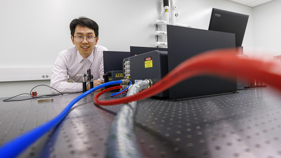 NebEngineering's tweet photo. Wei Bao, asst. prof. of electrical & computer engineering, has received a 5-year, $756,713 grant from the @NSF Faculty Early Career Development Program to support his work to make quantum simulators function at room temperature. #NebEngineering https://t.co/nZfllzfXM0 https://t.co/0ilZzQW7xF