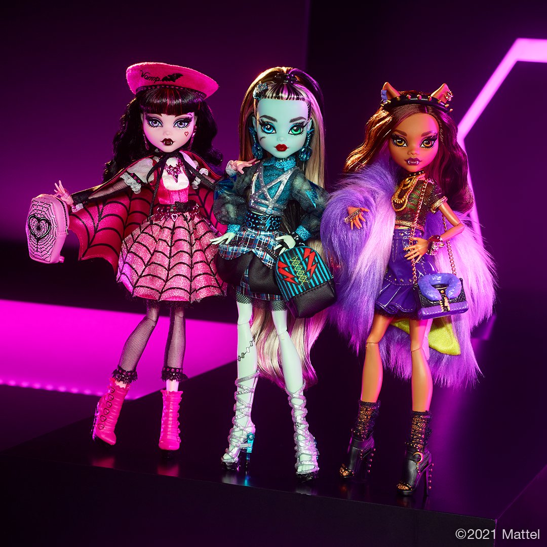 Monster High Creepover Party Clawdeen Wolf 10.6 Doll HKY67 - Best Buy