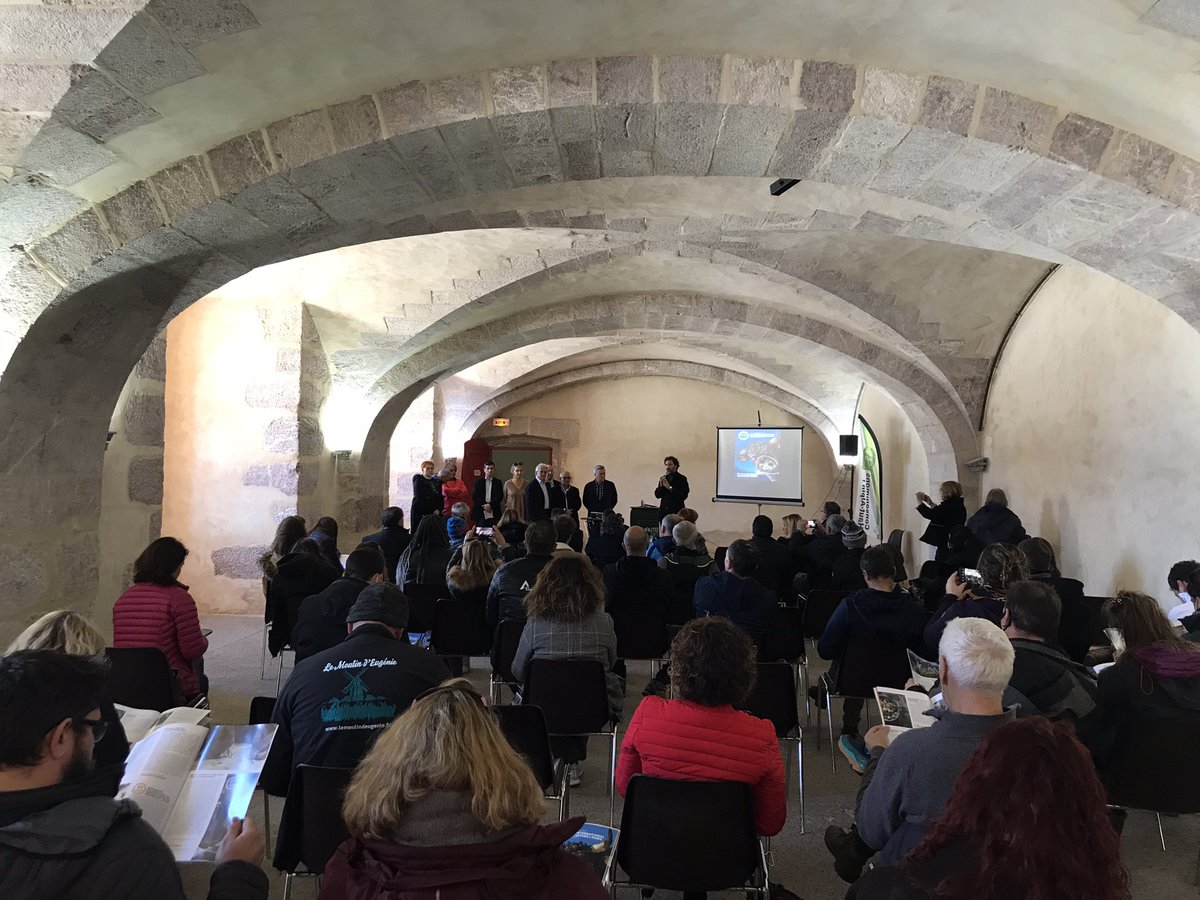 IFouilloy's tweet photo. Accueil de la délégation @HautesAlpes du Salon de l’Agriculture #SIA2022 à #MontDauphin @leCMN
Visite de la cave d’affinage et de #LittleBighorn par #OusmaneSow https://t.co/mPz4bMXHnX