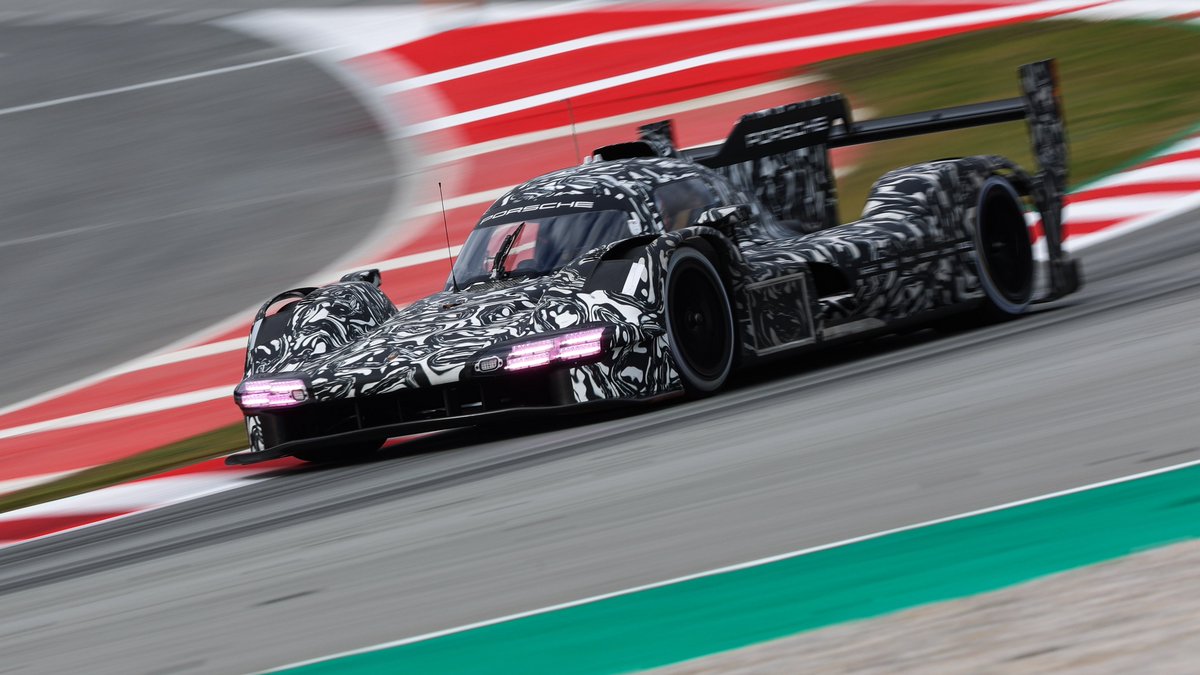 PorscheRaces's tweet image. #PorschePenskeMotorsport - Development of #Porsche’s #LMDh prototype for the 2023 season: First tests on an international racetrack successfully completed

Further information and free downloads:
presse.porsche.de/prod/presse_pa…