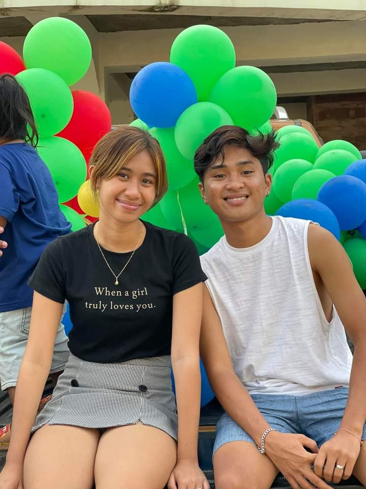 TeamKenYen's tweet photo. Love u both♥️
#kenyen https://t.co/TKzWWhzv7z