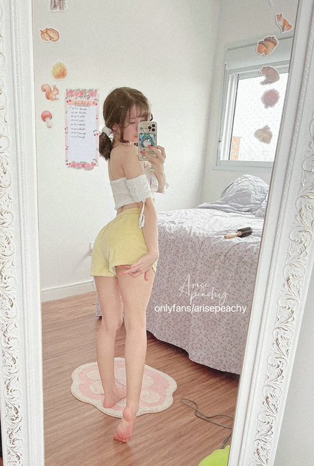 2 pic. Front or back? ❤️ https://t.co/DOXmaje12k