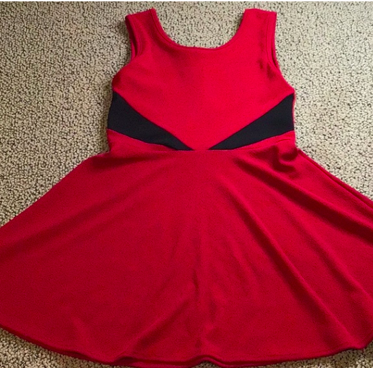 ShopComeback's tweet photo. Aqua Girl's Dress.  Brand new, never worn... tags still attached!  Beautiful dress for special occasion.  Only $30+Shipping  #dresses #girlsclothes #eventwear #formaldress https://t.co/mifYWbTf4N via @ShopComeback https://t.co/mbQboLt2fK
