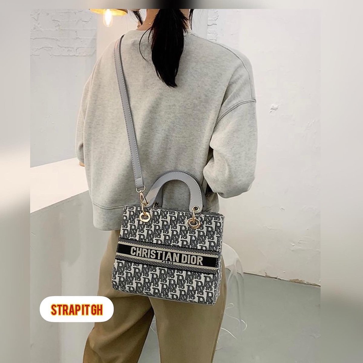 strapitgh's tweet photo. Bags available as seen. 

Available in Ghana And Nigeria 

Dm If interested 

#strapitghana https://t.co/yshWmxe6wC