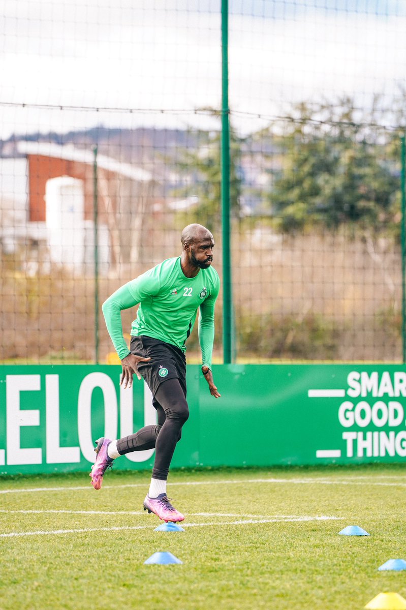 Elia22Mangala's tweet photo. Travail 💚 #VertEtFier #Asse #Mangala https://t.co/FJtBfNFRsg