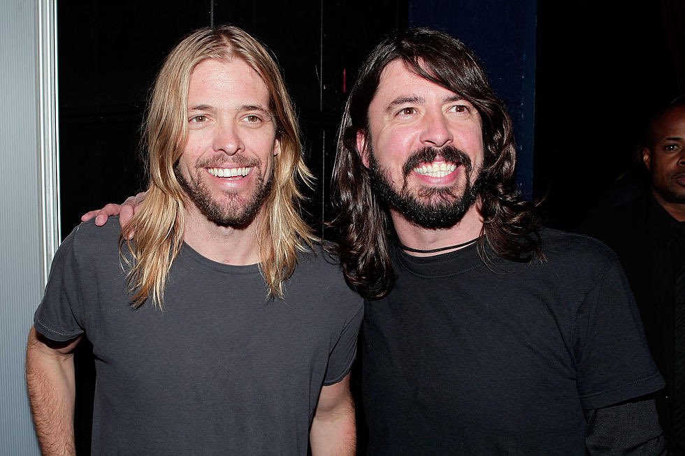 Thrilled to share my birthday with Mr. Taylor Hawkins!! Happy birthday made my day!!       