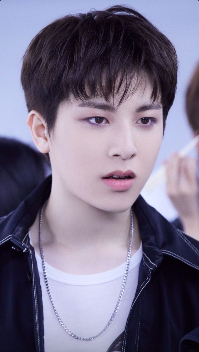 TEUMESDAD's tweet photo. @teumeir12 @Pikacho_ow @treasuremembers بیا یدونه واسه توعم نگه داشتیم.

#Shining18_JunghwanDay
#소중한_정환이의_빛나는_열여덟
#소정환 #SOJUNGHWAN
@treasuremembers https://t.co/I9YBVCMP9x