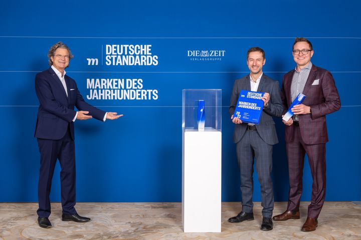 RATIONAL Japan (@rational_ag) on Twitter photo 🏆🎉"Brand of the Century" - we are very proud to have been awarded by the <a href="/zeitverlag/">ZEIT Verlagsgruppe</a> for our iCombi Pro and iVario Pro as one of the leading brands in Germany in the product category #cookingsystems: bit.ly/3JxraIP 💪
#brandofthecentury #successtory 🏆🎉"Brand of the Century" - we are very proud to have been awarded by the <a href="/zeitverlag/">ZEIT Verlagsgruppe</a> for our iCombi Pro and iVario Pro as one of the leading brands in Germany in the product category #cookingsystems: bit.ly/3JxraIP 💪
#brandofthecentury #successtory