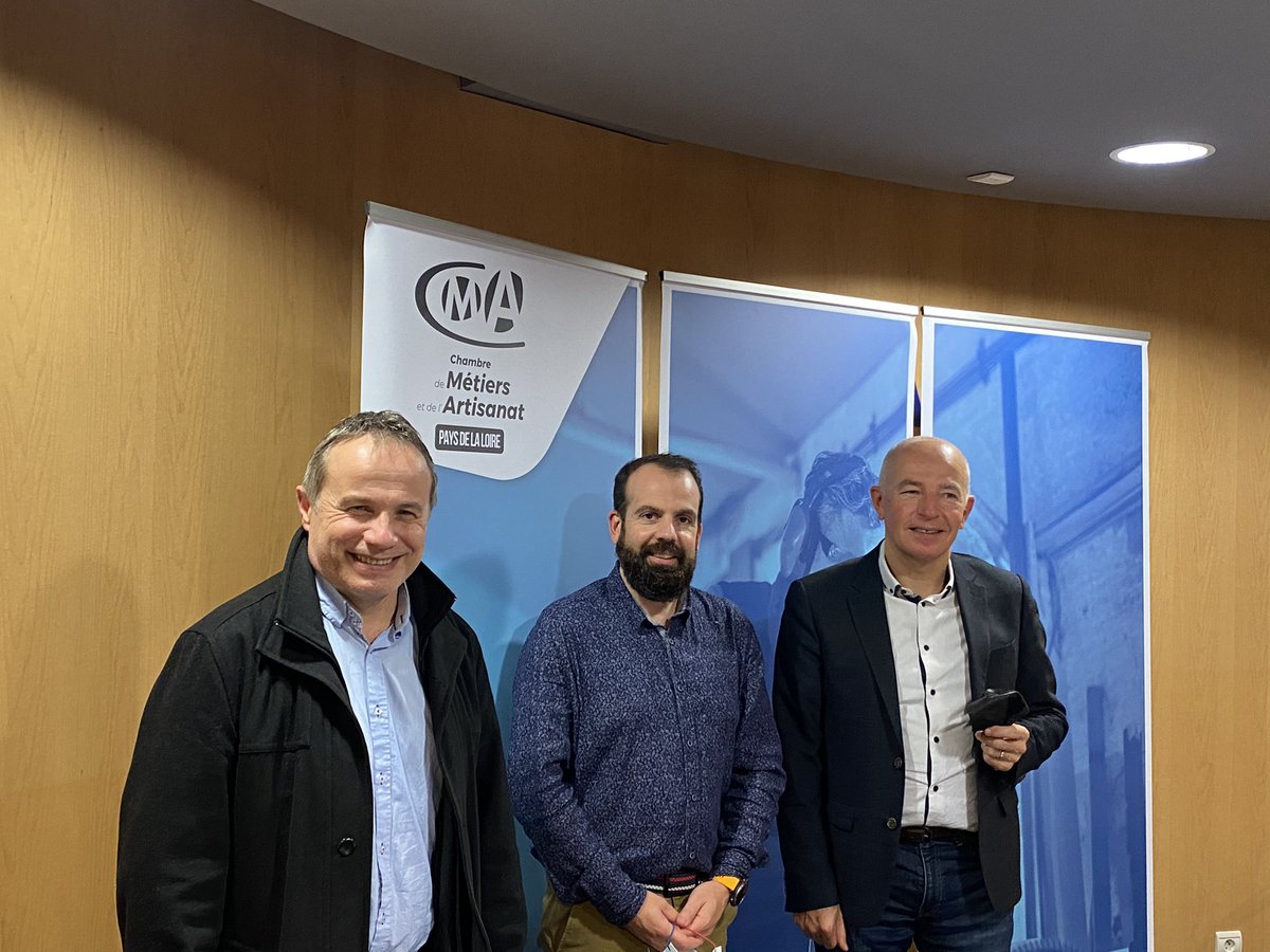 Michel_MENARD's tweet photo. Rencontre avec Frédéric Brangeon, Président de la Chambre des métiers et de l'artisanat #LoireAtlantique Discussion autour de nos actions complémentaires, en faveur d'un développement équilibré et solidaire des territoires, pour réduire les inégalités et favoriser l'emploi #CMA44 https://t.co/Af1CTd97vP