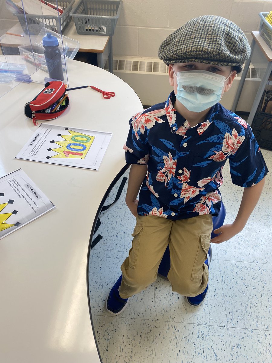 100 day of school fun!!!! #wemadeit100days <a href="/ThomasMoreOCSB/">St. Thomas More School</a>