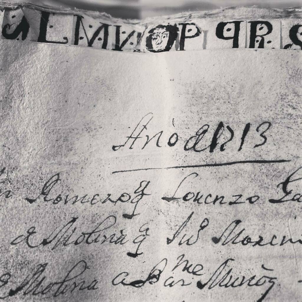 alacaja's tweet photo. Aún vamos por las primeras letras de nuestro #Dicciarchivero pero esta O nos hace ojitos, oye que en la Escribanía no iba a ser todo trabajar 😜 https://t.co/2wNUQ86nPX https://t.co/SBwTwzCSGS