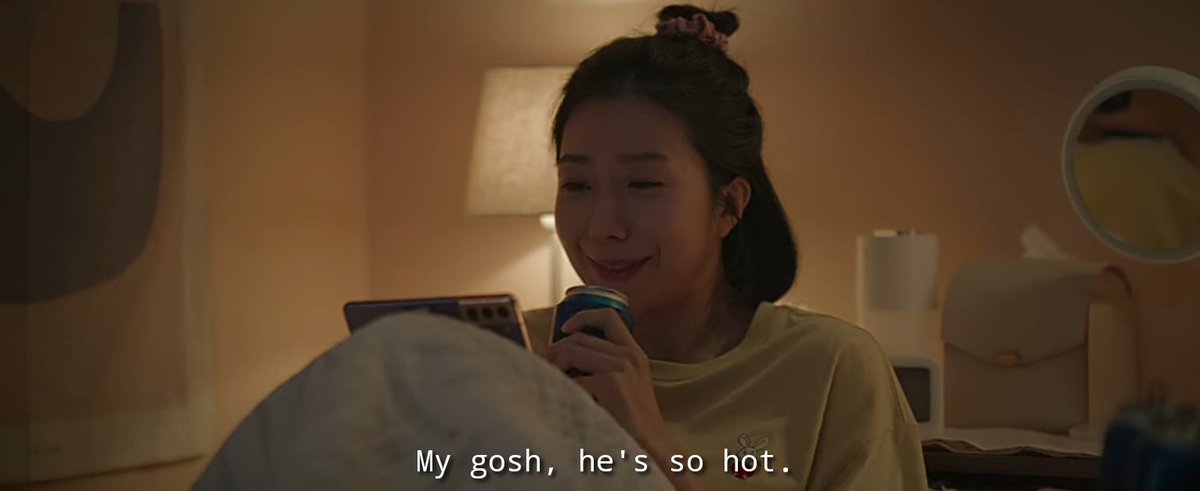kdramadaisy's tweet photo. she represents all of us kdrama watchers 😆 https://t.co/zCzLg6Y3M5