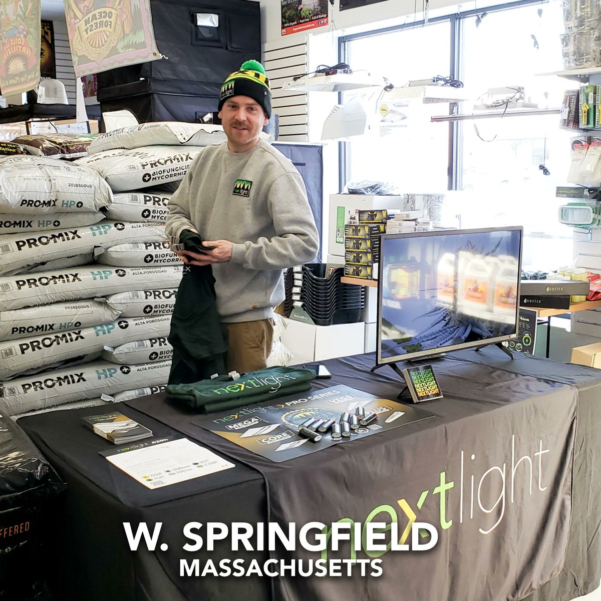 HTGSupply's tweet photo. Join us in thanking @NextLightLED for an amazing tour! They trekked through the #Northeast US tundra to visit our #PortlandME, #CranberryTWPPA, #WestSpringfieldMA, #ShrewsburyMA, & #OrangeCT #growshops for the #Nextlight #HomeSeriesTour!
See more here!
>> https://t.co/S62U8QICiV https://t.co/NPH9SLERLK