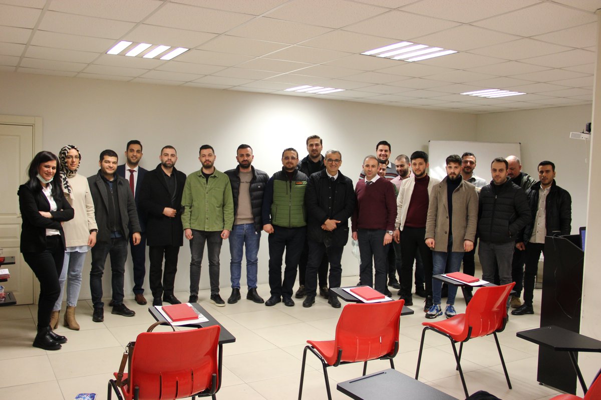 2022 yılında gerçekleştirmiş olduğumuz sızdırmazlık elemanları konulu teknik eğitimimize katılım gösteren tüm bayilerimize teşekkür ederiz.

We would like to thank all our distributors who participated in our technical training on sealing elements that we held in 2022.