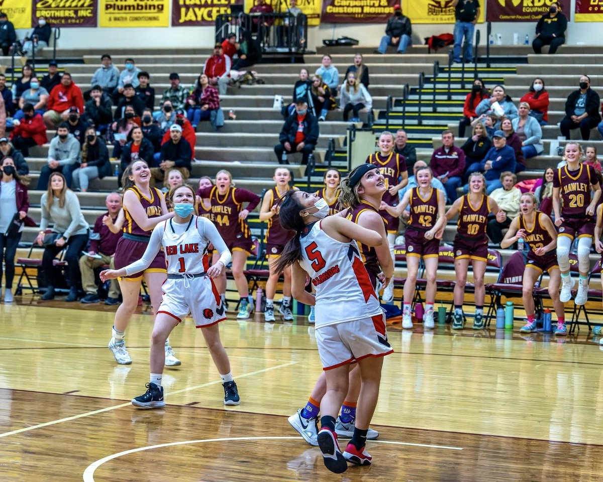 Nuggets open the 8AA playoffs with a win over an athletic Red Lake team. Hawley led 51-15 at half on their way to a 76-41 win. Way to go girls!!