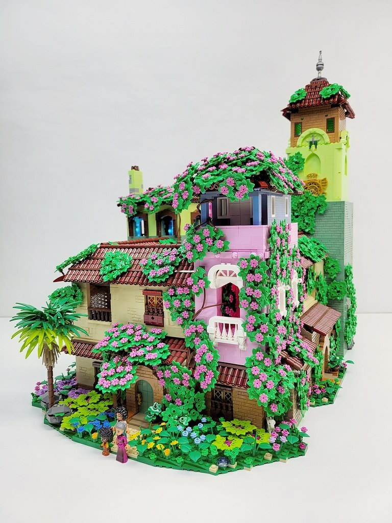 BrickLoftOrg's tweet photo. #LEGO Encanto House https://t.co/8y0Id9kE5X — https://t.co/tZxW8c9AvE https://t.co/QsqJjZHp1Y