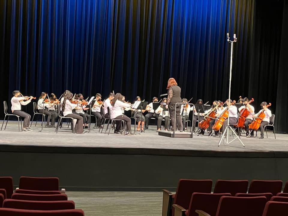 Guillen_Middle's tweet photo. Super duper proud of our Colt orchestra! They were amazing at their competition! Love the gains they have made! Great job @SchmidFalcon! #TeamSISD #PowerToAmaze https://t.co/xY7uclADLB