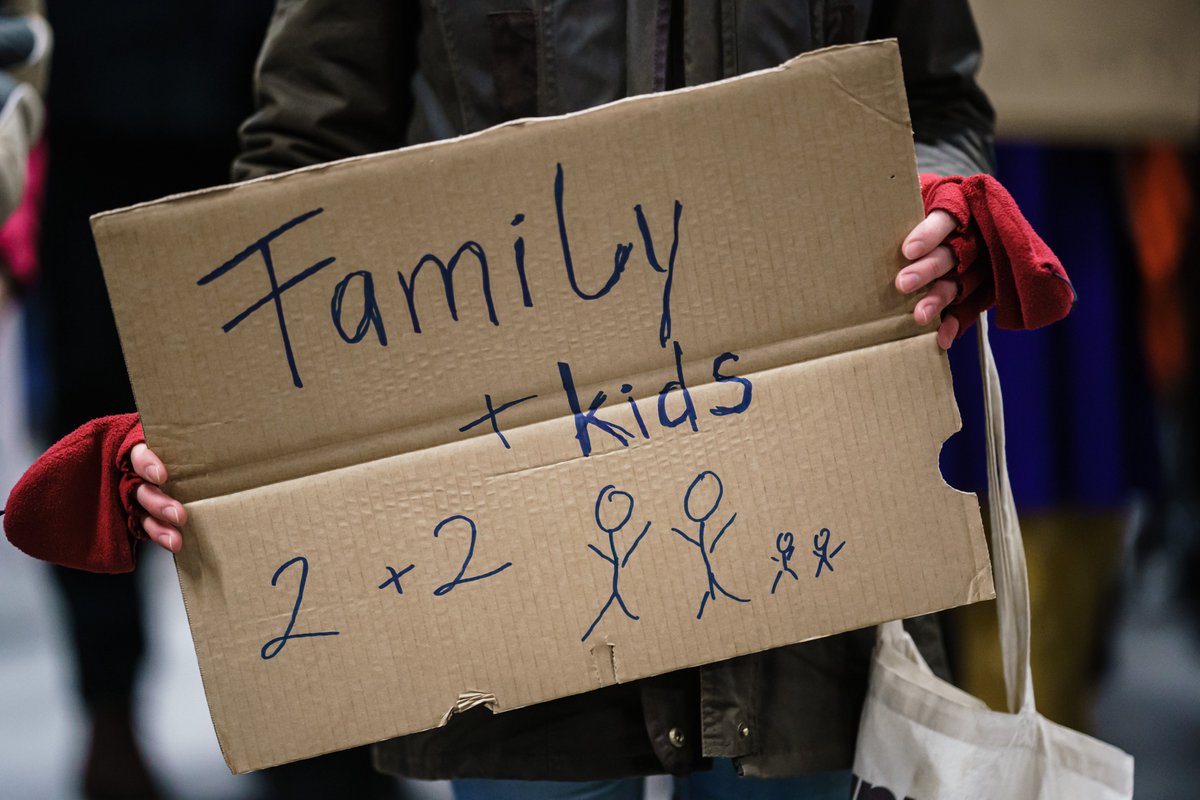 семейный обед. Offering place. Trade offer. рабочий коллектив. деловой этикет.