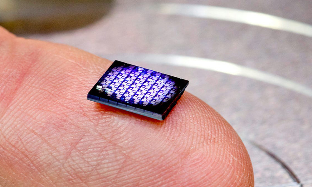 ArianaNews_'s tweet photo. Scientists unveil micro battery for the smallest computers in the world
https://t.co/523I4CNzmE
The battery is just a prototype for now, but the preliminary results are encouraging.
#ArianaNews #Scientists #microbattery #computers https://t.co/kayuPQSb4C