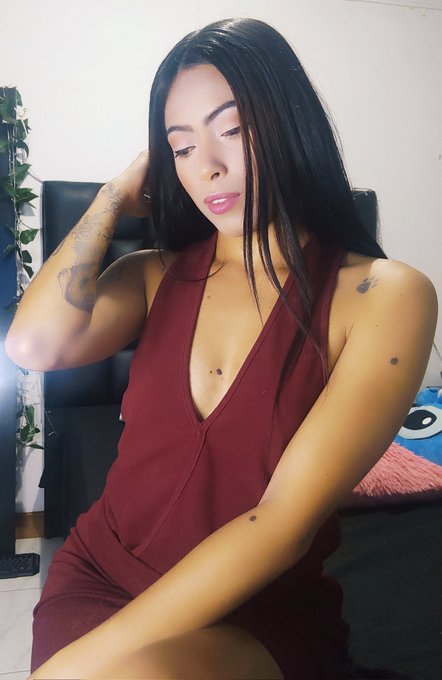 Hey hace rato que no paso por ac&aacute;  espero hayan tenido un excelente d&iacute;a  y una noche uff😈😈😈 por ac&aacute; les<a href="/tag/ad"class="tags"><span>#ad</span></a><a href="/tag/latinass"class="tags"><span>#latinass</span></a><a href="/tag/onlifans"class="tags"><span>#onlifans</span></a>