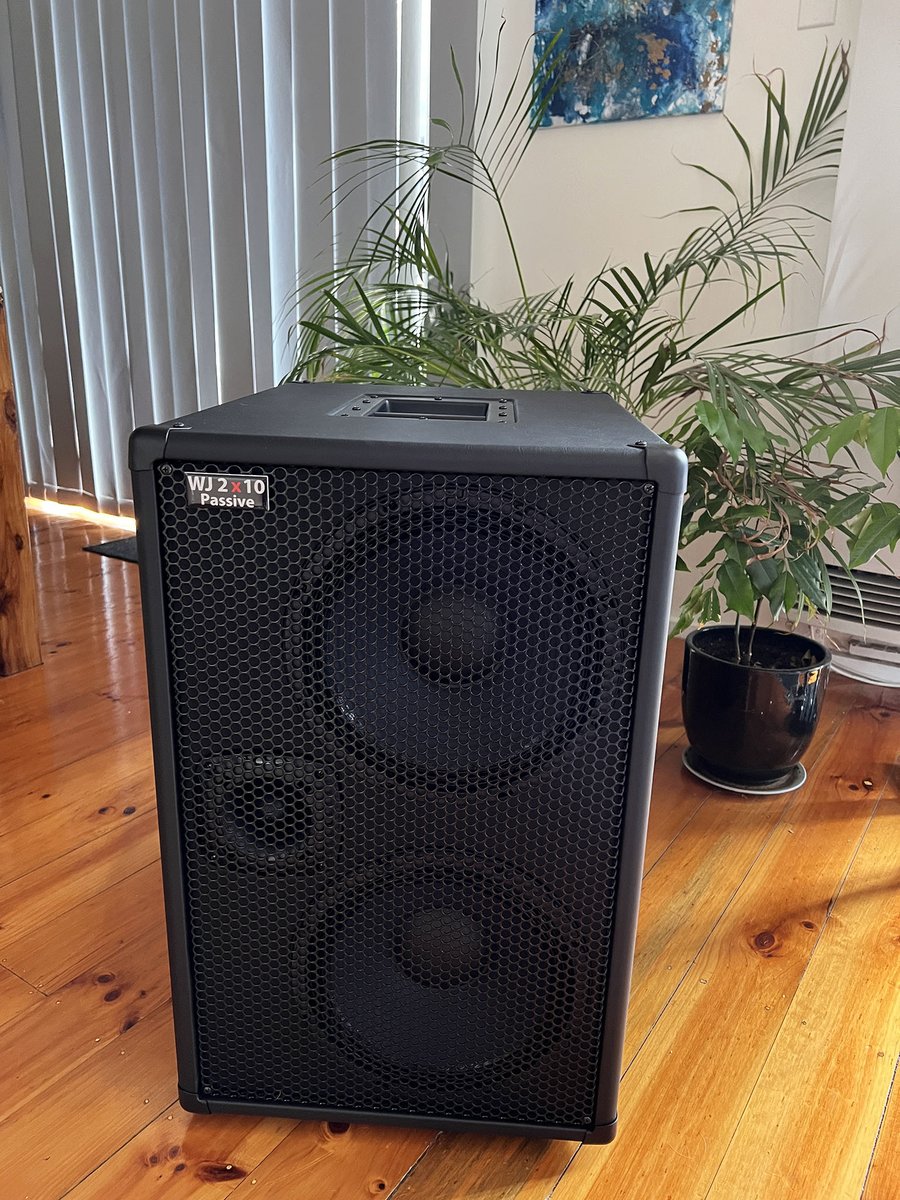 WayneJonesAudio's tweet image. Look what’s hiding in the bushes – prototype of rear ported WJ 2×10 Passive 700 Watt Bass Cabinet

Wayne Jones AUDIO
High Powered, High End Bass Guitar Cabinets | Stereo Valve Bass Guitar Amplifiers &amp;amp; Pre-Amps | Studio Monitors
waynejonesaudio.com

#BassGuitarCabinets
