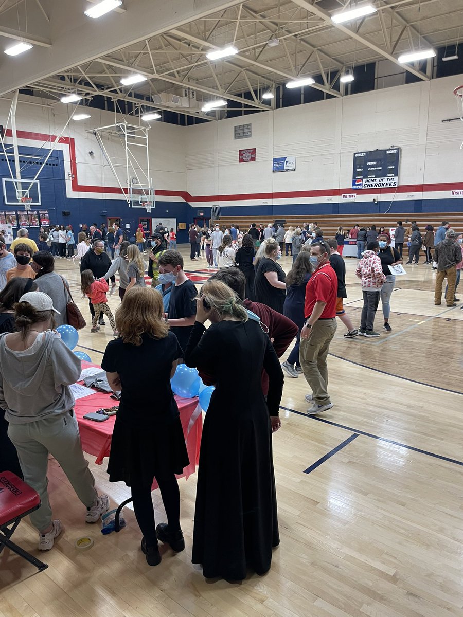 maleka_tate's tweet photo. Thank you SDHS for a great  Rising 9th Grade Night ! ☺️ https://t.co/obwQWNq9rN